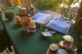 Les produits naturels, thés, épices, gelées de Johny Guichard sont marqués Esprit parc national 